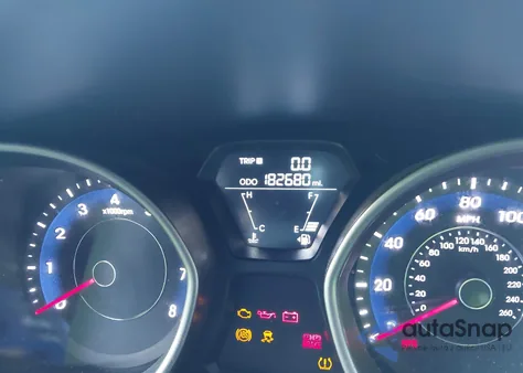 2011 Hyundai Elantra Gls z USA, uszkodzony, nr VIN 5NPDH4AE3BH024519